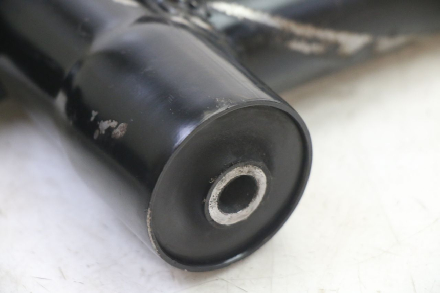 photo de ENGINE MOUNT PIAGGIO NEW TYPHOON 50 (2018 - 2021) - Surface and material condition