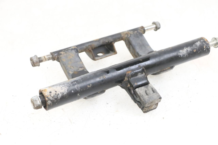 photo de ENGINE MOUNT HONDA NHX LEAD 110 (2008 - 2010) - Zoom on usage condition