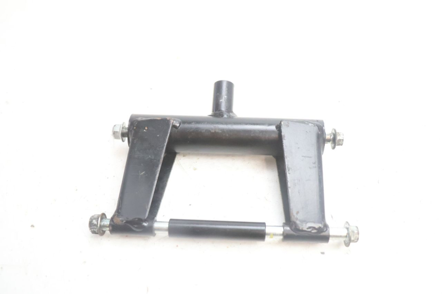 photo de ENGINE MOUNT JM MOTORS OLDIES 4T 50 (2020 - 2026) - Component detail