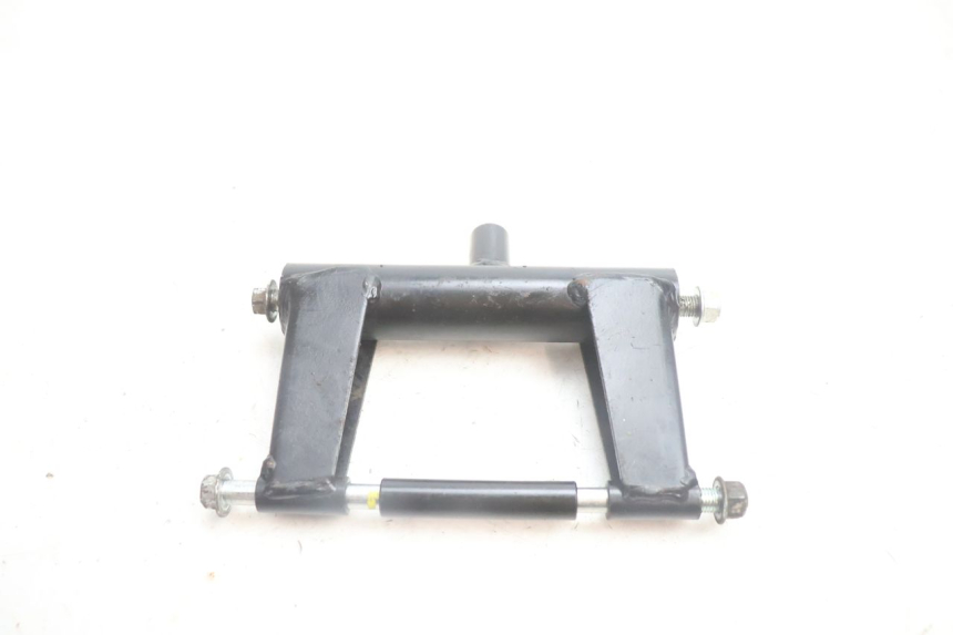 photo de ENGINE MOUNT JM MOTORS OLDIES 4T 50 (2020 - 2026) - Fixing points details