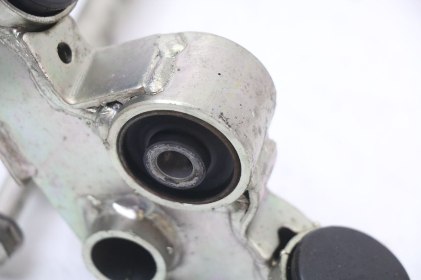 photo de ENGINE MOUNT HONDA PCX (JF28) 125 (2009 - 2011) - Fixing points details