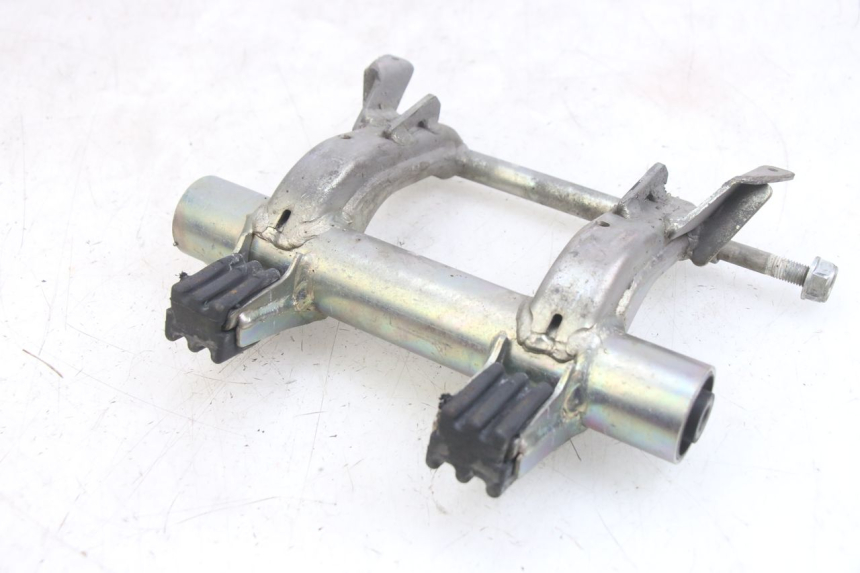 photo de ENGINE MOUNT HONDA PCX (JF47) 125 (2012 - 2013) - Alternative perspective