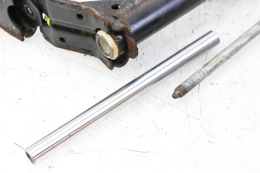 photo de ENGINE MOUNT PEUGEOT SATELIS COMPRESSOR K15 125 (2006 - 2009) - Product overview