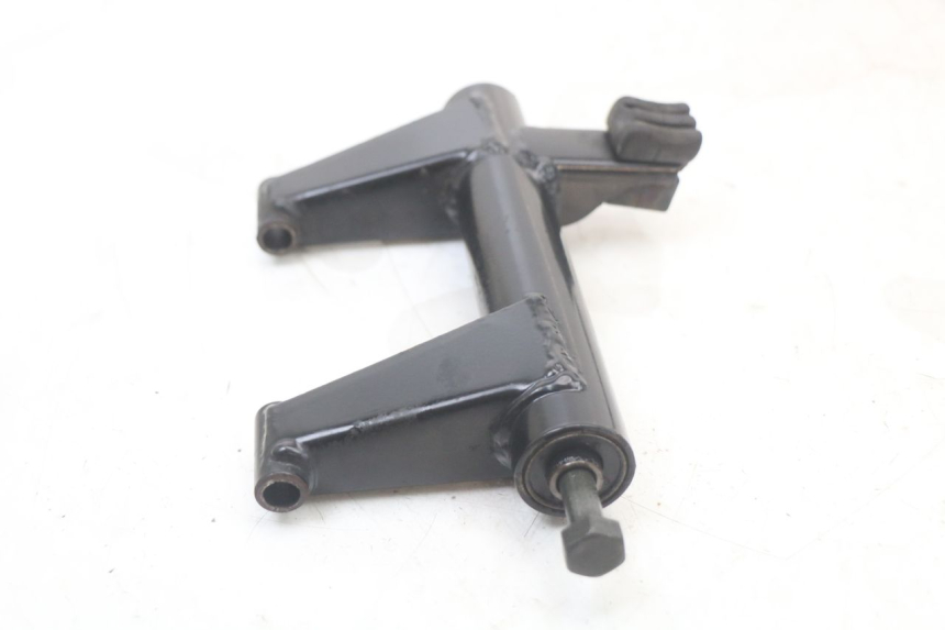 photo de ENGINE MOUNT PEUGEOT STREETZONE 4T 50 (2018 - 2023) - Fixing points details