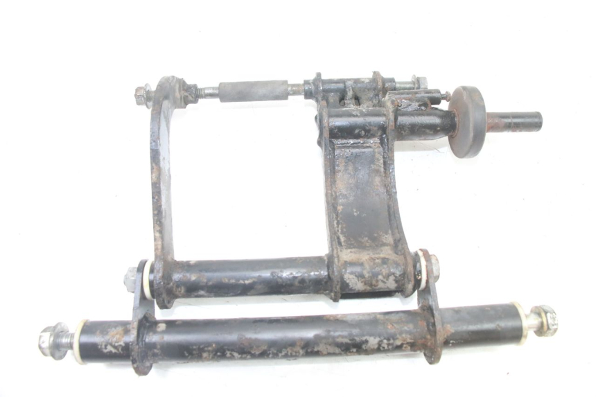 photo de ENGINE MOUNT PIAGGIO VESPA GRANTURISMO 125 (2003 - 2007) - Zoom on usage condition