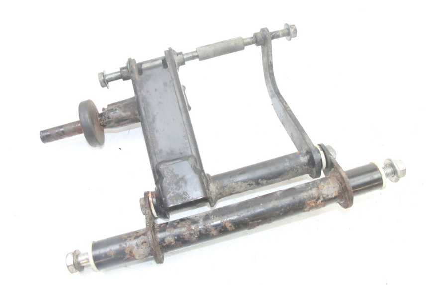 photo de ENGINE MOUNT PIAGGIO VESPA GRANTURISMO 125 (2003 - 2007) - Alternative perspective