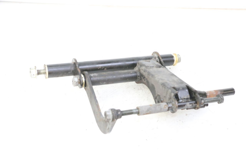 photo de ENGINE MOUNT PIAGGIO VESPA GRANTURISMO 200 (2004 - 2005) - Technical close-up