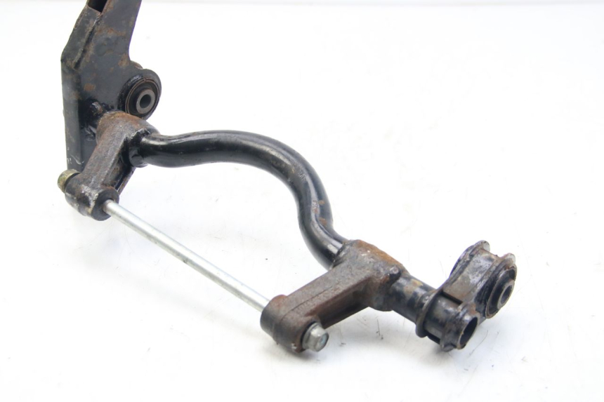 photo de ENGINE MOUNT DAELIM S3 125 (2010 - 2017) - Alternative perspective