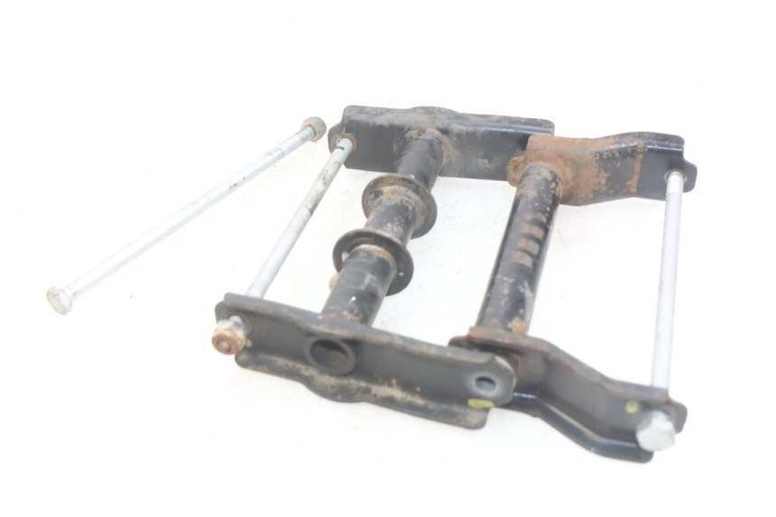 photo de ENGINE MOUNT PEUGEOT SATELIS 125 (2006 - 2009) - Additional view of the item