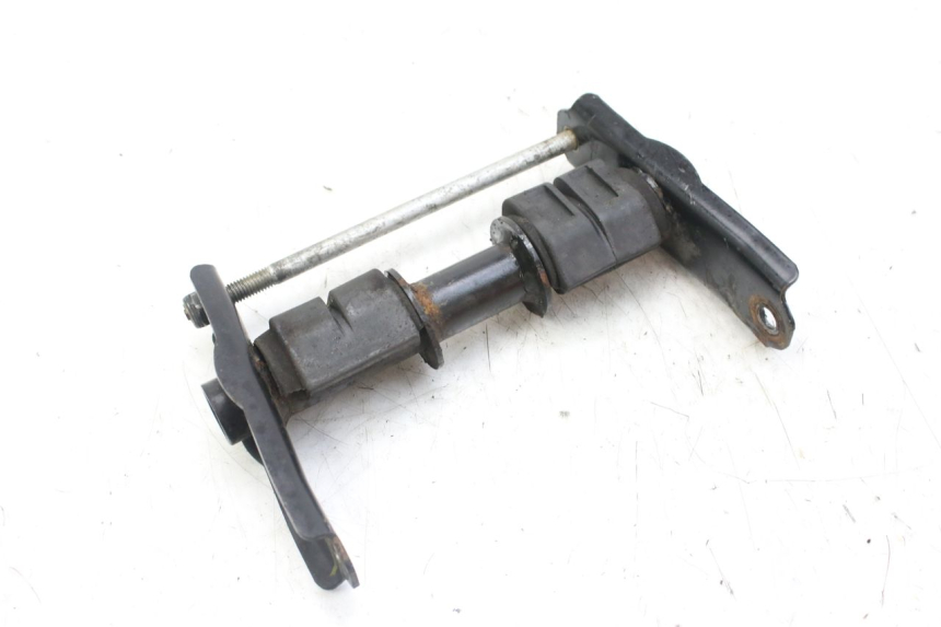 photo de ENGINE MOUNT PEUGEOT SATELIS 125 (2010 - 2012) - Alternative perspective