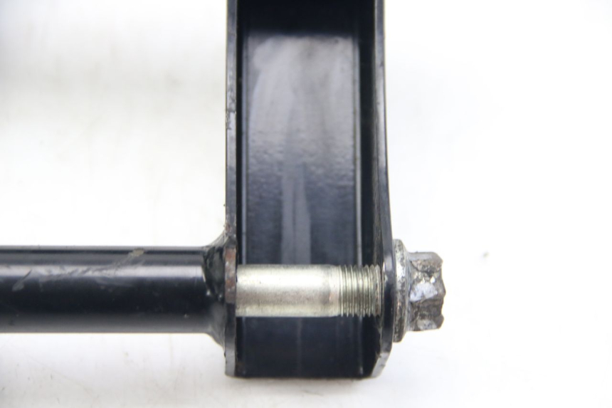 photo de ENGINE MOUNT SUZUKI SIXTEEN 125 (2008 - 2010) - Fixing points details