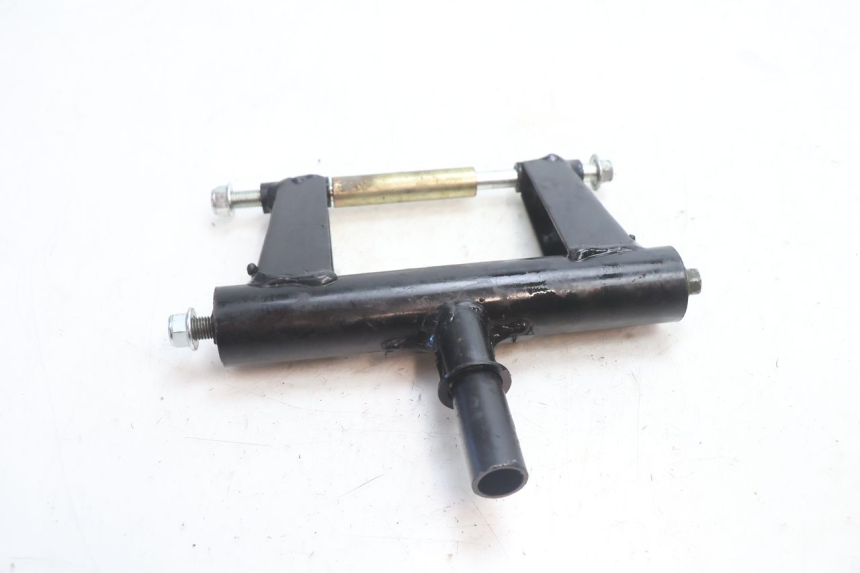 photo de ENGINE MOUNT VASTRO STREET S 50 (2016 - 2021) - Fixing points details