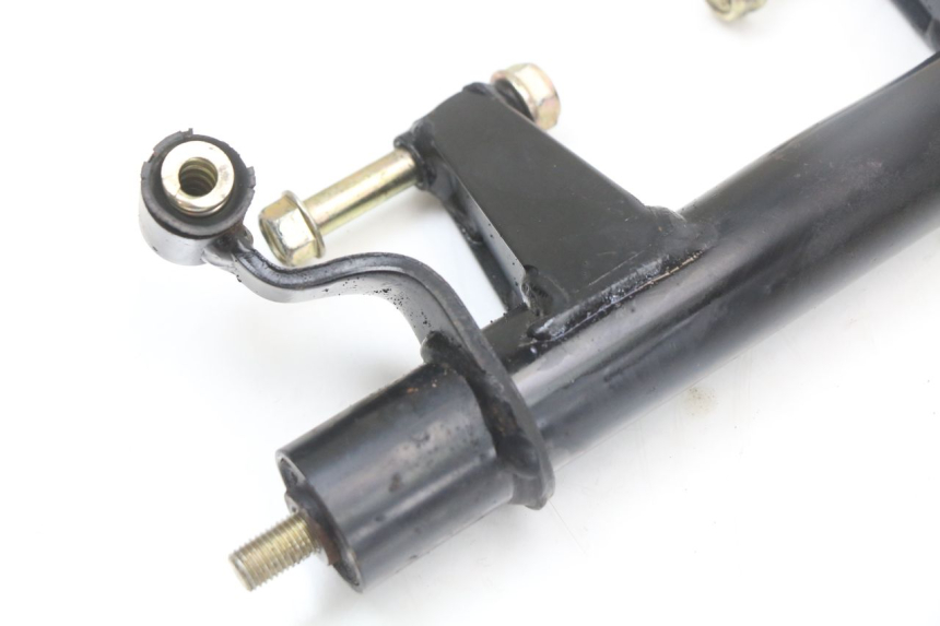 photo de ENGINE MOUNT KYMCO SUPER 8 4T 50 (2018 - 2020) - Zoom on usage condition