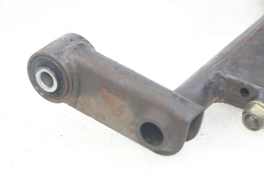 photo de ENGINE MOUNT SYM SYMPHONY 125 (2009 - 2015) - Alternative perspective