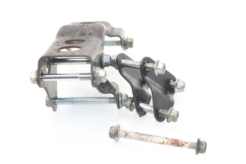 photo de ENGINE MOUNT SUZUKI TU X TUX VOLTY 125 (1999 - 2001) - Zoom on usage condition