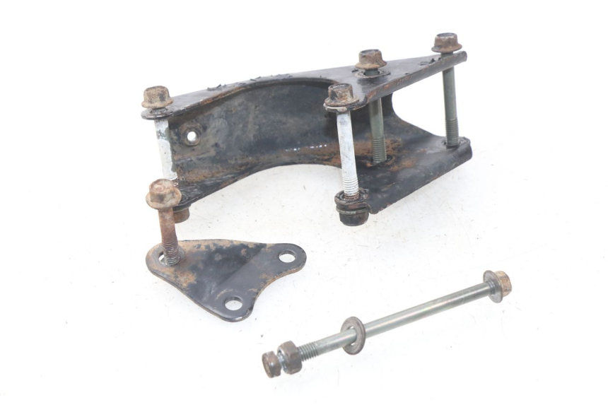 photo de ENGINE MOUNT YAMAHA TW 125 (1998 - 2002) - Alternative perspective