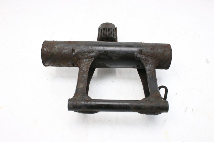 photo de ENGINE MOUNT PIAGGIO TYPHOON 50 (1993 - 1999) - Alternative perspective