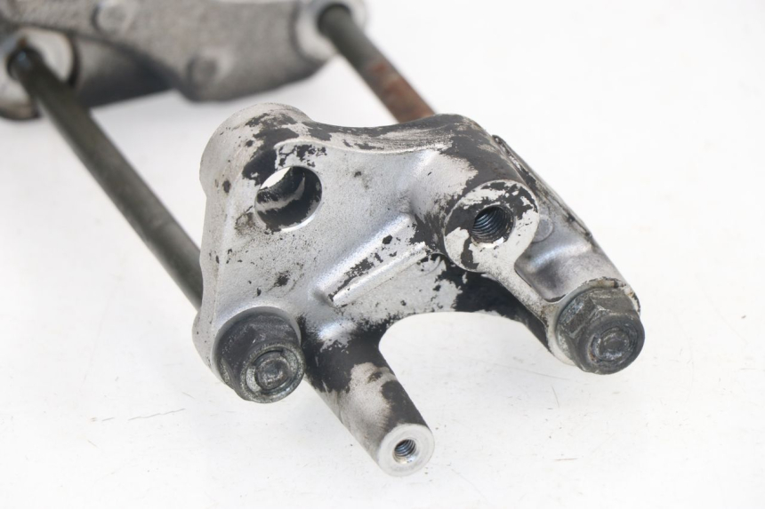 photo de ENGINE MOUNT HONDA VTR F FIRESTORM 1000 (1997 - 2001) - Technical close-up