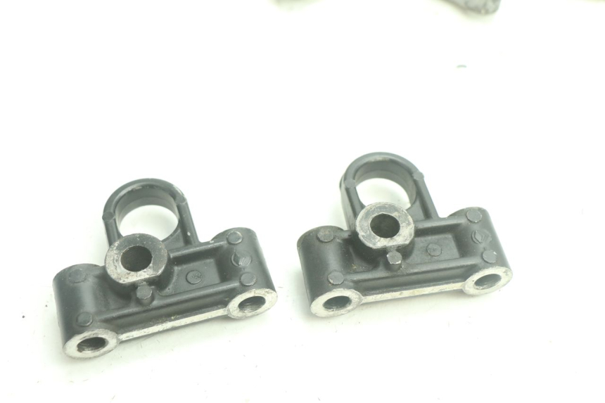 photo de ENGINE MOUNT YAMAHA WAVE RUNNER GP R 1200 (2000 - 2003) - Technical close-up