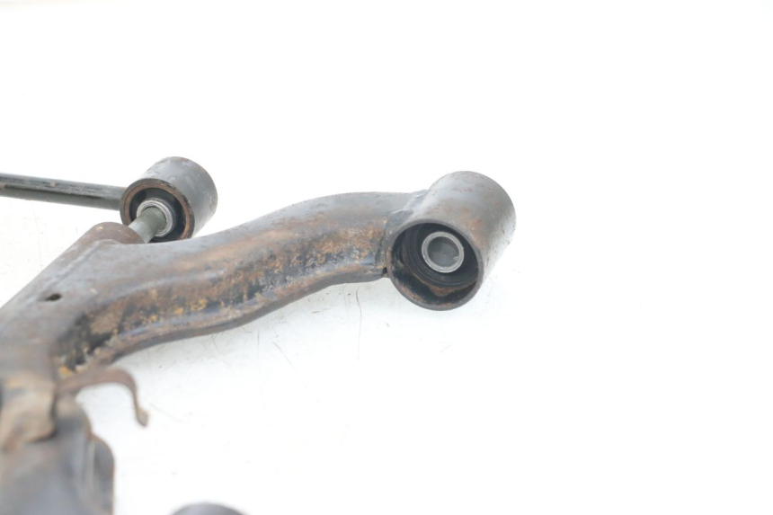 photo de ENGINE MOUNT YAMAHA XMAX X-MAX 125 (2006 - 2009) - Fixing points details