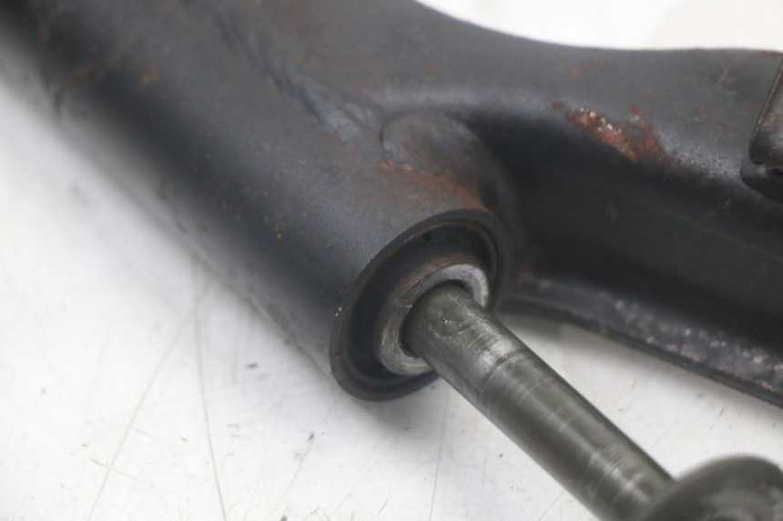 photo de ENGINE MOUNT YAMAHA XMAX X-MAX 125 (2006 - 2009) - Zoom on usage condition