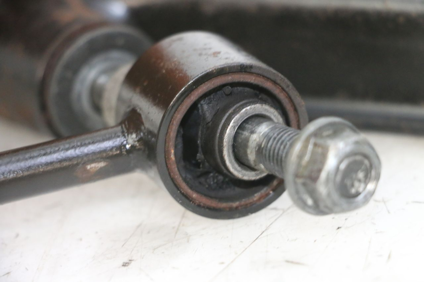 photo de ENGINE MOUNT YAMAHA X-MAX XMAX 125 (2010 - 2013) - Component detail