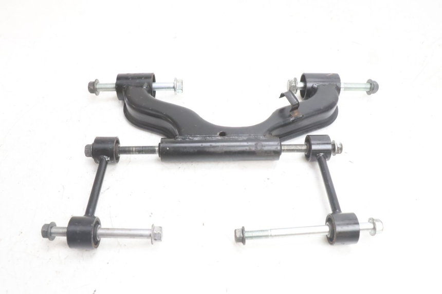 photo de ENGINE MOUNT YAMAHA X-MAX XMAX 125 (2010 - 2013) - Main view