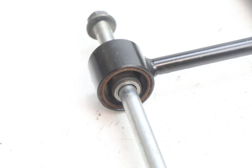 photo de ENGINE MOUNT YAMAHA X-MAX XMAX 125 (2010 - 2013) - Technical close-up