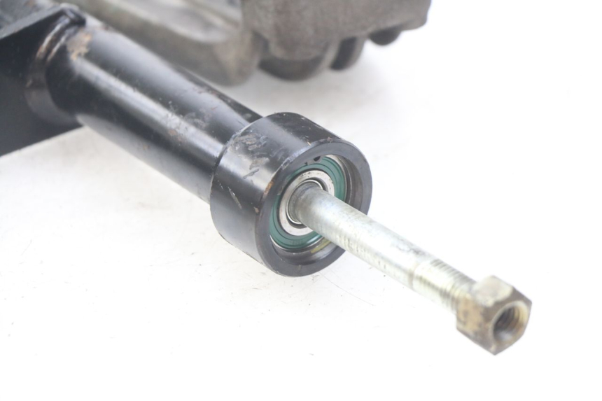 photo de ENGINE MOUNT PIAGGIO X9 EVOLUTION 500 (2003 - 2005) - Alternative perspective