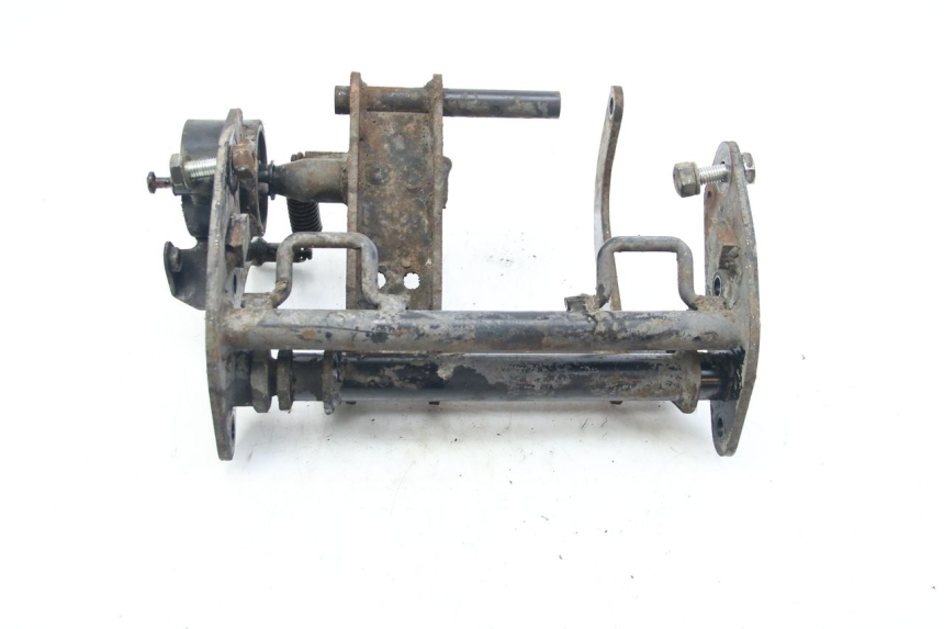 photo de ENGINE MOUNT PIAGGIO X9 EVOLUTION 125 (2003 - 2007) - Technical close-up