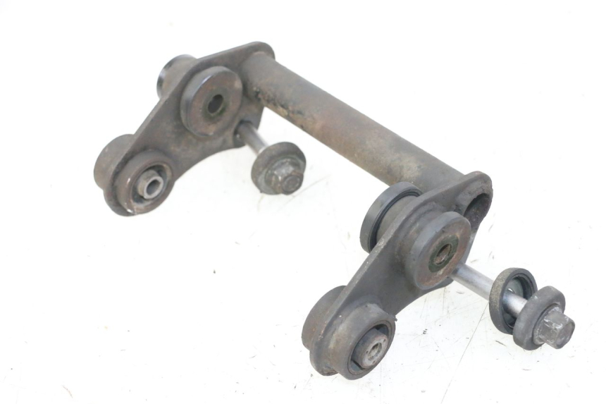 photo de ENGINE MOUNT YAMAHA FZS FAZER 600 (2001 - 2003) - Technical close-up