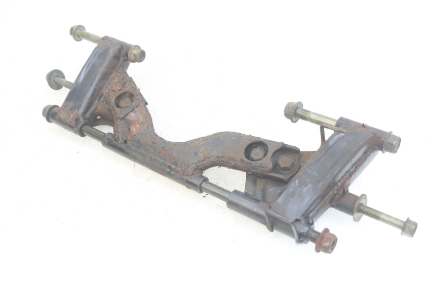 photo de ENGINE SUPPORT YAMAHA YP MAJESTY 400 (2004 - 2008) - Technical close-up