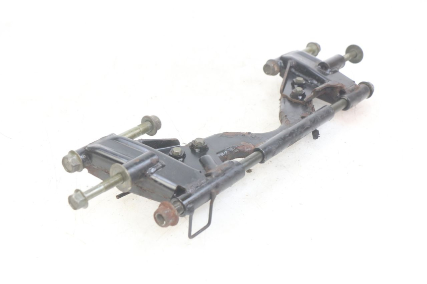 photo de ENGINE SUPPORT YAMAHA YP MAJESTY 400 (2004 - 2008) - Product overview