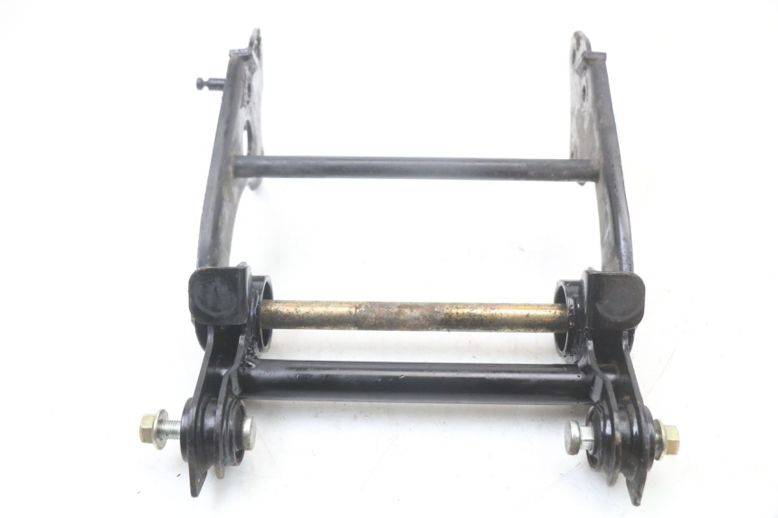 photo de ENGINE MOUNT YAMAHA YP MAJESTY 125 (2002 - 2006) - Alternative perspective