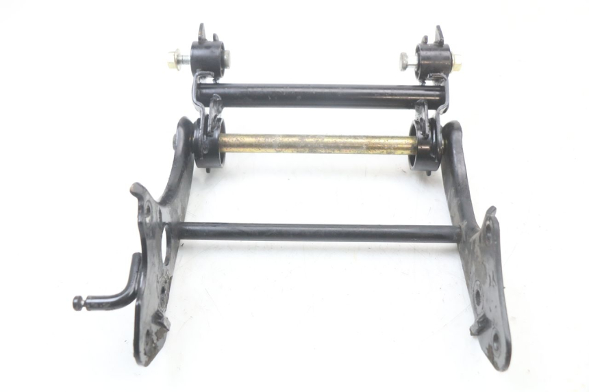 photo de ENGINE MOUNT YAMAHA YP MAJESTY 125 (2002 - 2006) - Technical close-up