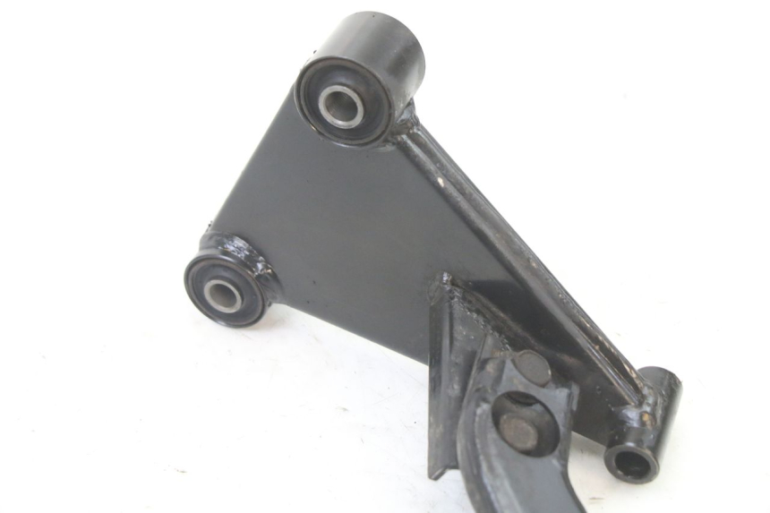 photo de ENGINE MOUNT YAMAHA YP X-MAX XMAX 400 (2014 - 2017) - Surface and material condition