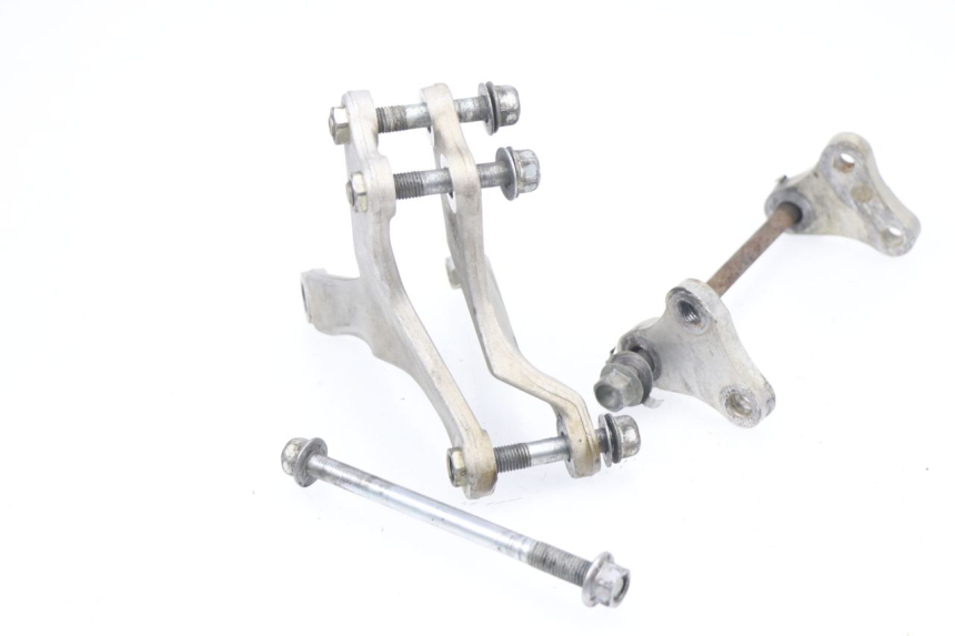 photo de ENGINE MOUNT YAMAHA YZF YZ-F 450 (2006 - 2009) - Alternative perspective