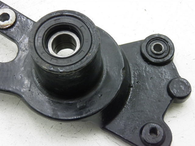 photo de EXHAUST MOUNT JM MOTOR S-MAX 125 (2010 - 2014) - Alternative perspective