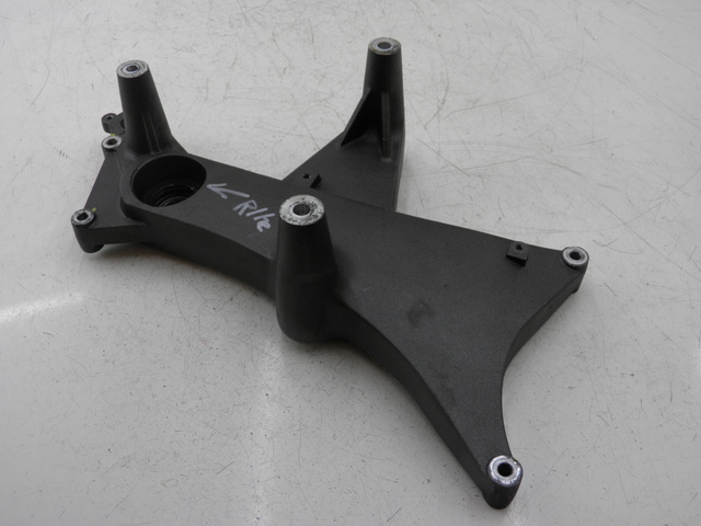 photo de EXHAUST MOUNT KYMCO XCITING RI ABS 500 (2010) - Main view