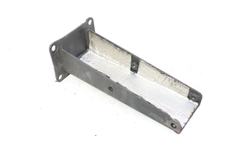 photo de EXHAUST MOUNT QUADRO 4 4D 350 (2015 - 2018) - Component detail