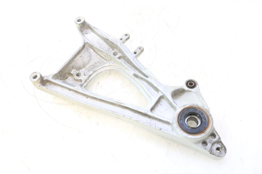 photo de EXHAUST MOUNT CF MOTO E-CHARM 125 (2005 - 2008) - Technical close-up