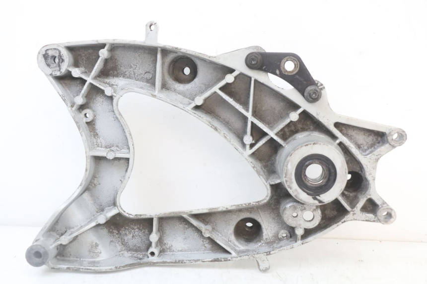 photo de EXHAUST MOUNT LONGJIA EASY MAX 125 (2020 - 2024) - Technical close-up