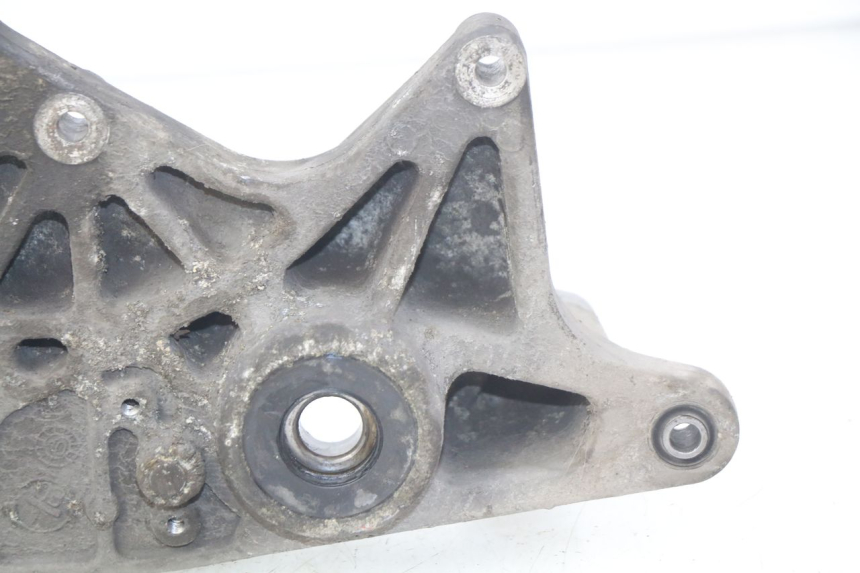 photo de POT SUPPORT HONDA FES S-WING SWING ABS 125 (2007 - 2015) - Zoom on usage condition