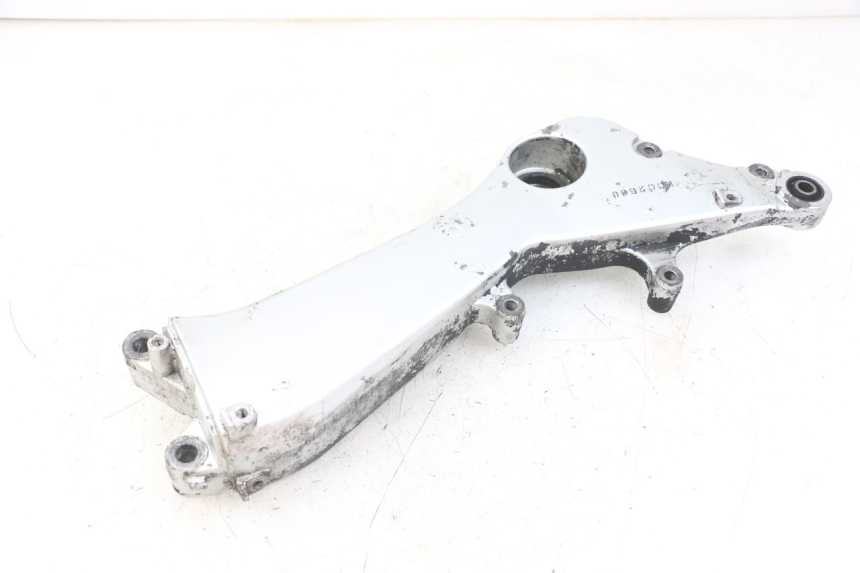 photo de EXHAUST MOUNT HONDA FJS SILVERWING SILVER WING 600 (2001 - 2010) - Alternative perspective