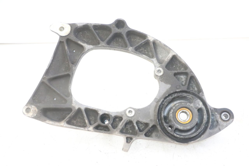 photo de EXHAUST MOUNT HONDA FORZA ABS 300 (2013 - 2017) - Zoom on usage condition