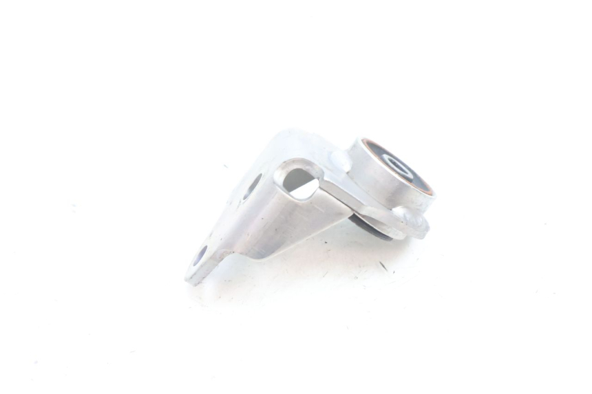 photo de EXHAUST MOUNT YAMAHA FZ8 800 (2010 - 2016) - Zoom on usage condition