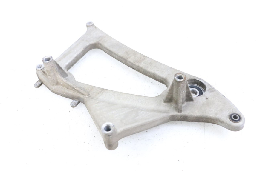 photo de EXHAUST MOUNT PEUGEOT GEOPOLIS RS 125 (2007 - 2009) - Alternative perspective