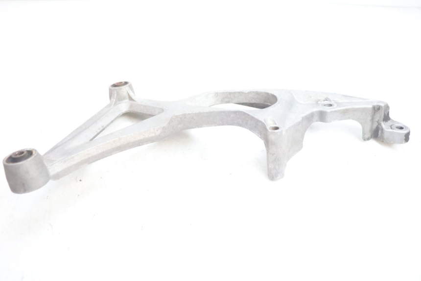 photo de EXHAUST MOUNT GILERA GP 800 (2007 - 2013) - Fixing points details
