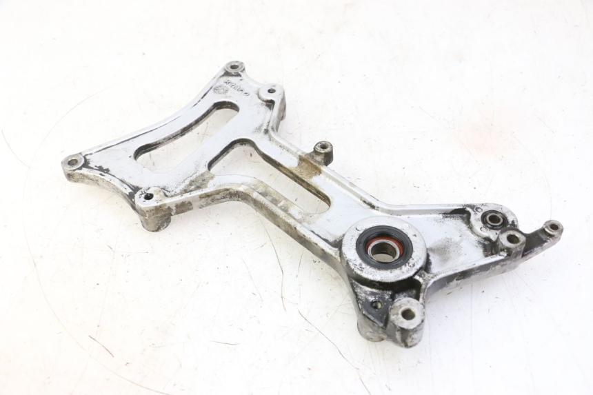 photo de EXHAUST MOUNT KYMCO GRAND DINK 125 (2002 - 2007) - Component detail