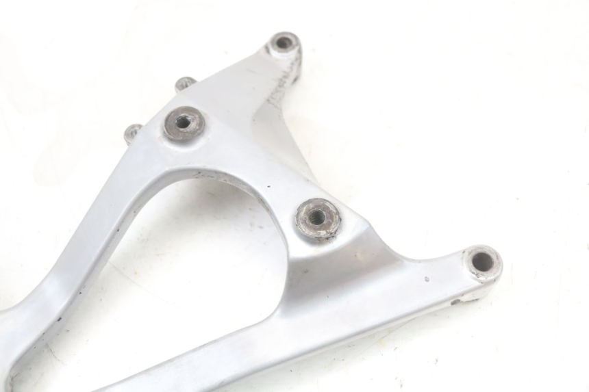 photo de EXHAUST MOUNT HONDA NES AROBASE 125 (2000 - 2003) - Zoom on usage condition